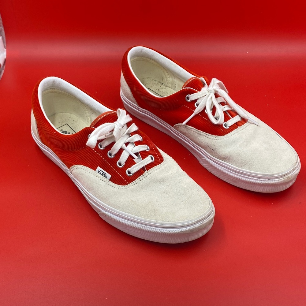 Vans Men's Red and White Sneakers
